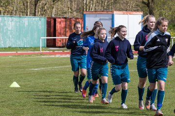 Bild 40 - wBJ VfL Oldesloe - SV Henstedt Ulzburg : Ergebnis: 3:3